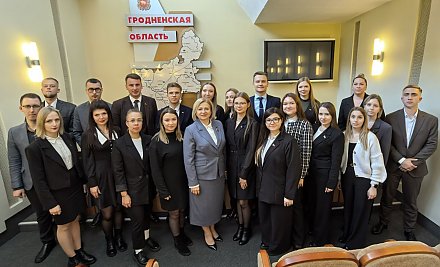 Педагог дополнительного образования Вороновского ЦТДМ Ксения Каминская приняла участие в диалоговой экспертной площадке с молодёжью Гродненской области