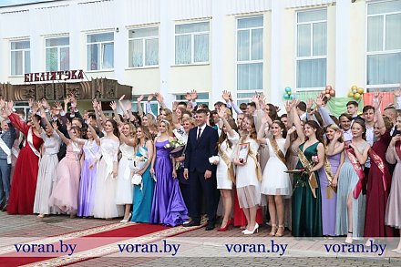 В Вороново состоялся районный выпускной бал (ВИДЕО)