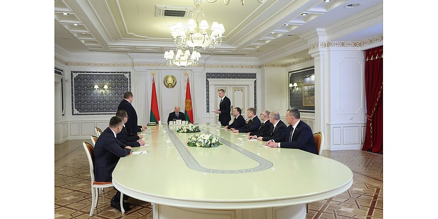 О поручениях Главы государства местной вертикали власти и задаче «шевелиться»