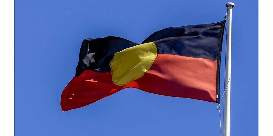 Правительство Австралии выкупило права на флаг аборигенов