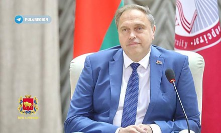 Председатель Гродненского облисполкома Владимир Караник встретился со студентами-медиками