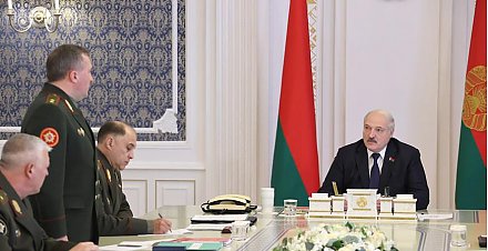 Кто угрожает Беларуси и как страна намерена себя защищать. Все подробности совещания у Александра Лукашенко