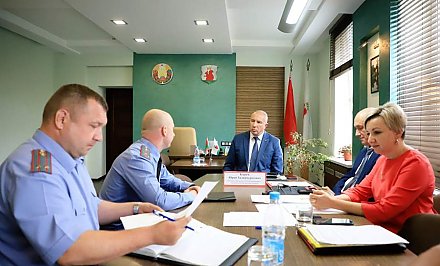 Юрий Караев: "Представители власти должны уметь разговаривать с людьми по волнующим их вопросам"