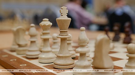 Белорус Денис Лазавик стал победителем шахматного турнира "Минск-2022"