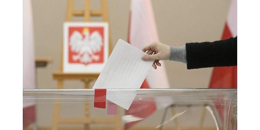 Манипуляция избирателями и пивные вечеринки. Польская элита превратила выборы в настоящий фарс