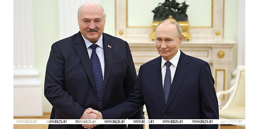 Мирный атом, переговоры в Кремле, инспекция на востоке и момент для Украины. Итоги недели Президента