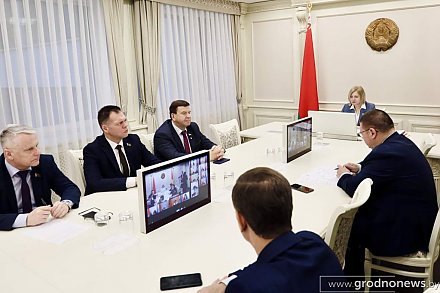 Распределение бюджета области и вручение премии Дубко. Какие вопросы обсудили на сессии областного Совета депутатов