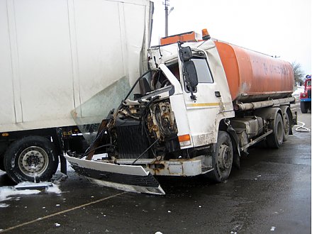В Вороновском районе не разминулись большегрузы