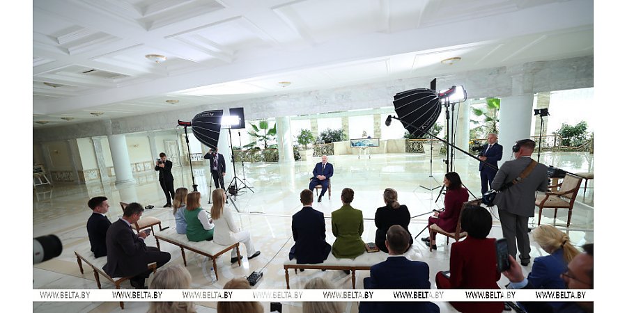 Разговор с Трампом, мирный план для Украины, прогнозы и инсайды от Первого. Главное из интервью Александра Лукашенко белорусским СМИ