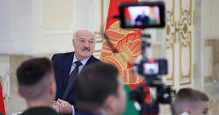 Александр Лукашенко занял первое место в рейтинге доверия россиян среди зарубежных личностей