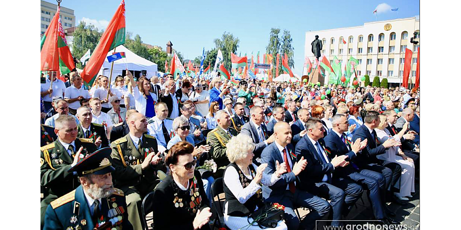 «Фундамент независимости нашей страны – это историческая правда и память». В Гродно состоялось торжественное открытие праздника в честь Дня Независимости