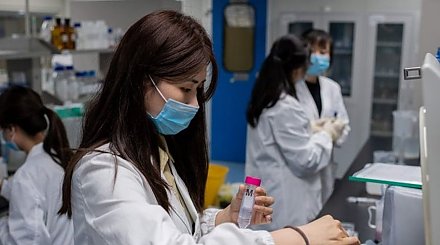 Китай сделает свою вакцину от COVID-19 доступной для всего мира