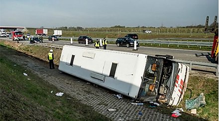В Польше автобус с белорусскими туристами попал в аварию, есть пострадавшие (Дополнено)