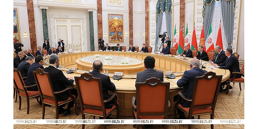 "Фундамент для масштабного рывка есть". Главное из переговоров Александра Лукашенко и Масуда Пезешкиана в Минске