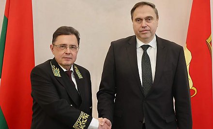 Развитие туризма, наращивание экспорта, модернизация производств. В Гродно прошла встреча руководства области с Генконсулом Российской Федерации в городе Бресте