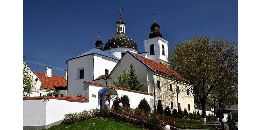 Когда отмечаем День Святой Троицы, поминаем усопших и держим Петров пост. Церковный календарь на июнь 2025 года
