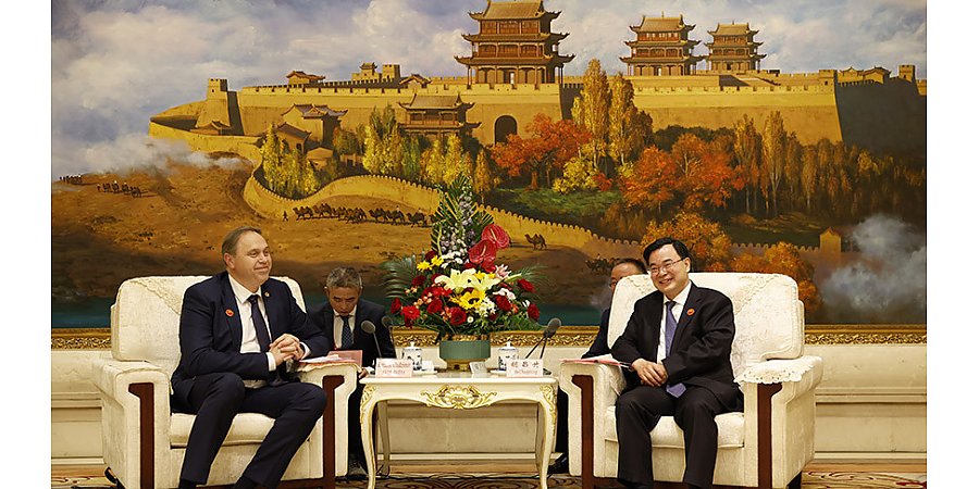 Гродненская область – Ганьсу: новые соглашения, выставка и переговоры