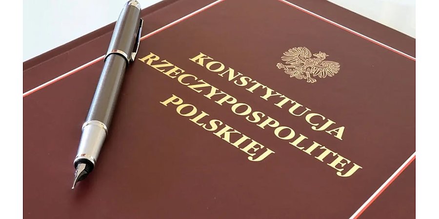 Более 50% опрошенных поляков высказались против принятия новой Конституции
