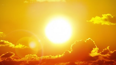Солнце в «красной» зоне: десятки вспышек вызвали рост радиации в околоземном пространстве