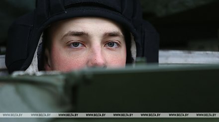 Более 250 белорусских военных примут участие в учениях "Восток-2022" в России