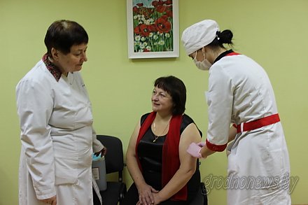 Барьер для гриппа. Более 400 тысяч жителей Гродненщины защитились от гриппа прививкой