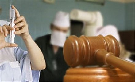 «Молчать нельзя придать огласке» —  где же поставить запятую?