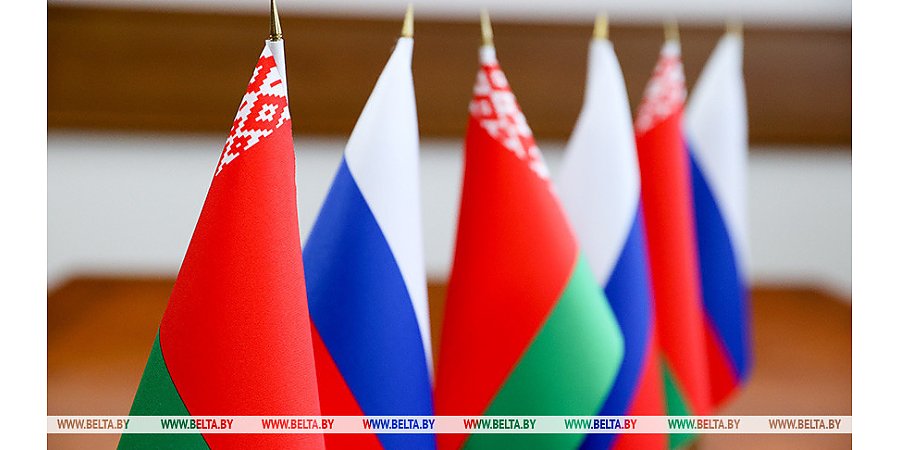 Александр Лукашенко направился с рабочим визитом в Россию