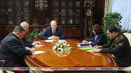 Александр Лукашенко поставил перед новыми помощниками в регионах задачу по обеспечению общественной безопасности