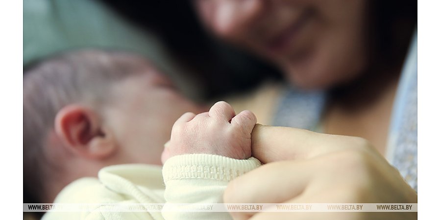 В Беларуси в первые часы 2022 года родились 54 ребенка