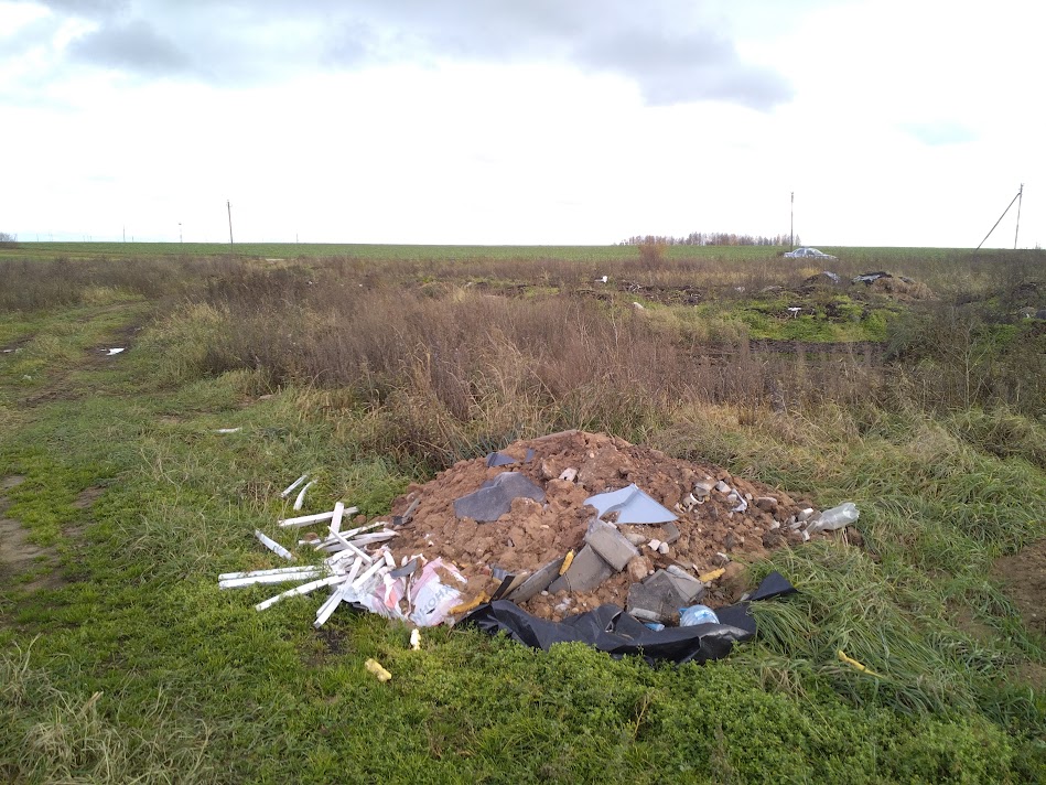 Фото 1_не вовлечение в сх оборот земель после сноса здания_мусор6.jpg Фото 1_не вовлечение в сх оборот земель после сноса здания_мусор6.jpg