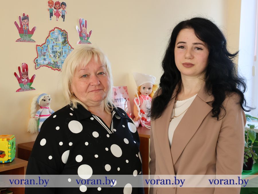 Елена со своим наставником и коллегой Валентиной Швед.JPG