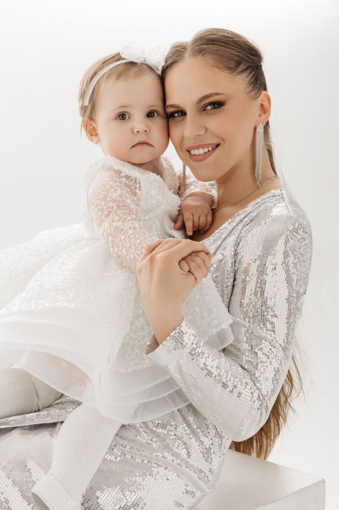 В маминых объятиях.jpg