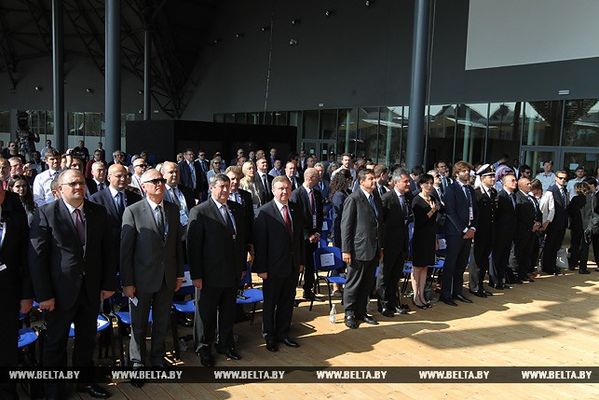 000021_FAB19B74175669B343257EBB004F09EA_77340