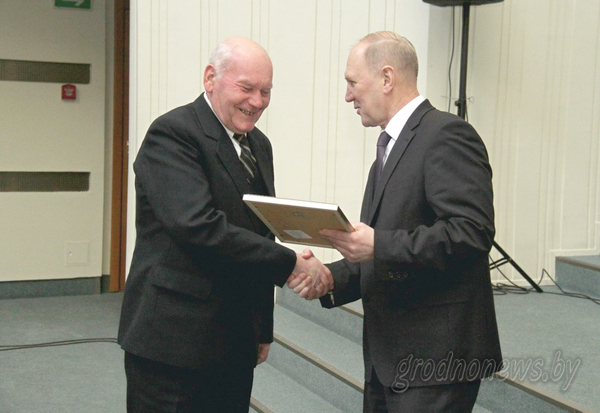 523bcddd28c6d61d8f17c45eeb5c5378