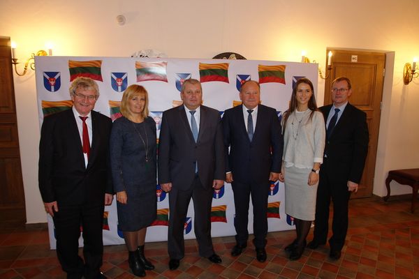 fafb119a3805c1dfa4a3f34301c3e49d