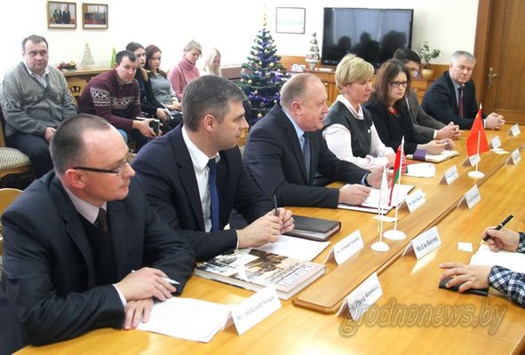 2a756eb2d26a1d1111cbaf7ee22a35e6