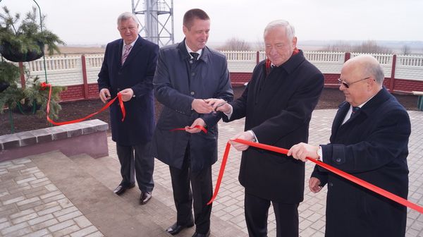 bb9fadc737614d0f9429359ae7ab04b8