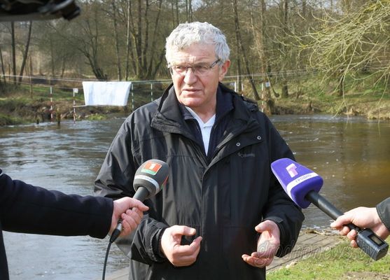 eb20658e39f37e68a50d6657795e4584