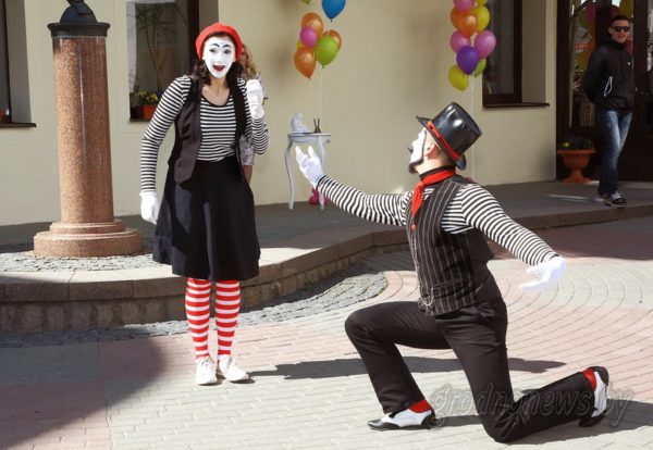 6c739a3b6c2601426b46b957add76a80