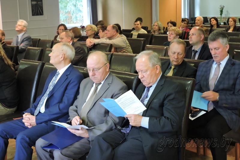 5e369e842030467757f8bbe8812752b4