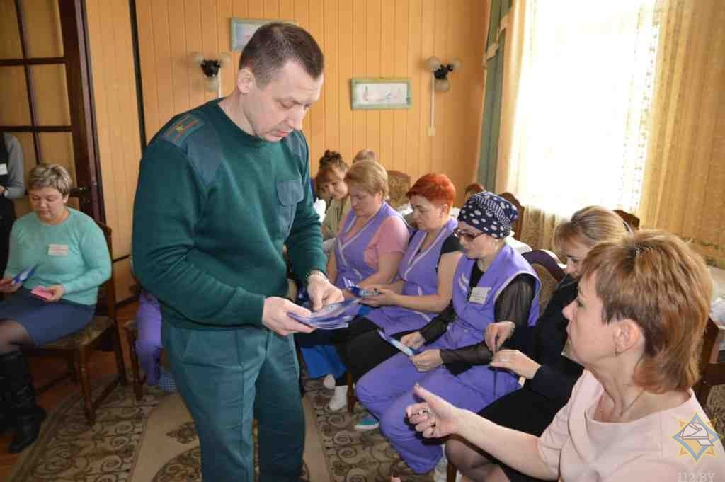 90efa60d2f176687322c76a7c570020c