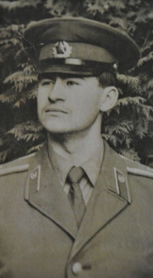 7f355bb6940341f64fb155081b202827