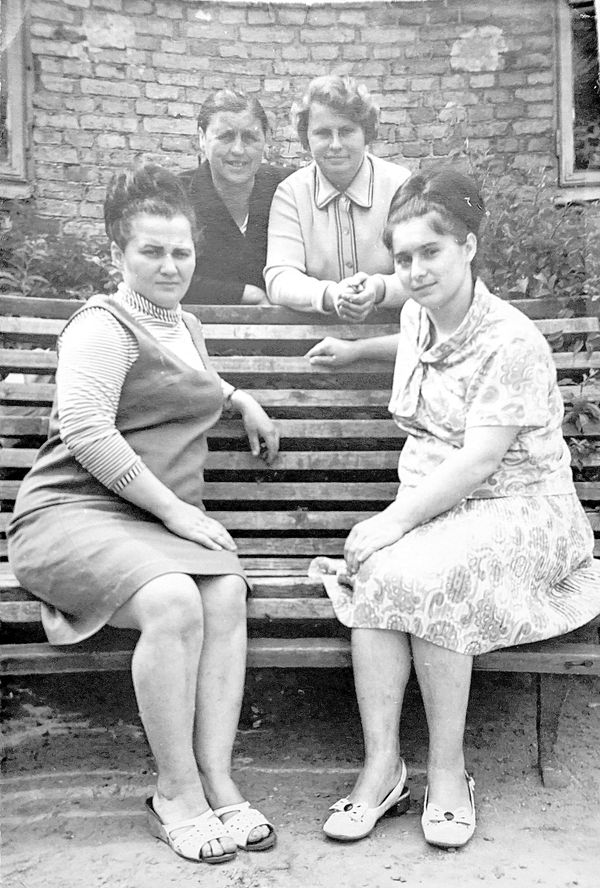 Работницы эпидемиологического отдела , 60-е годы
