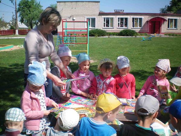 гучныя чытанни бастуны